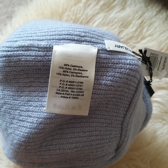 Aritiza Auxiliary Beanie 88% Cashmere in Light Blue - NWTags - Picture 10 of 16